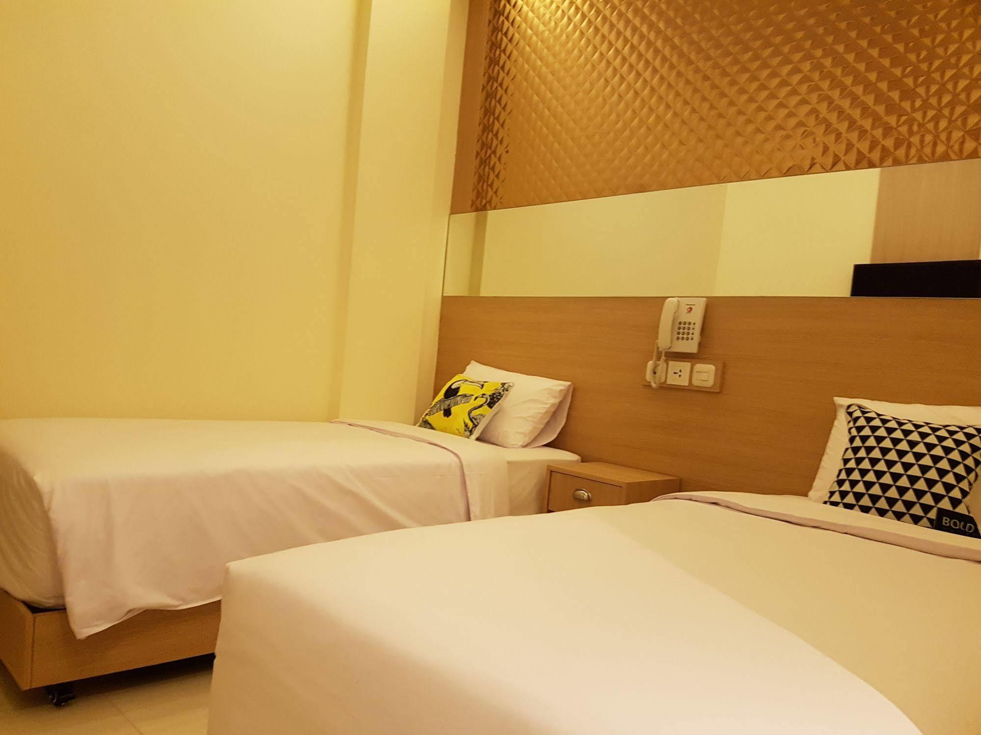 Bold Hotel Джакарта Экстерьер фото